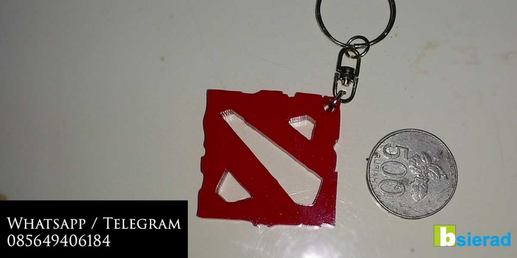 Gantungan-kunci-dota-2-merah-2